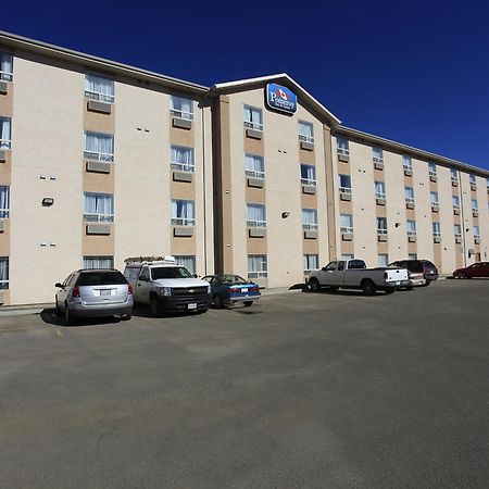 Pomeroy Inn & Suites Fort St. John ภายนอก รูปภาพ