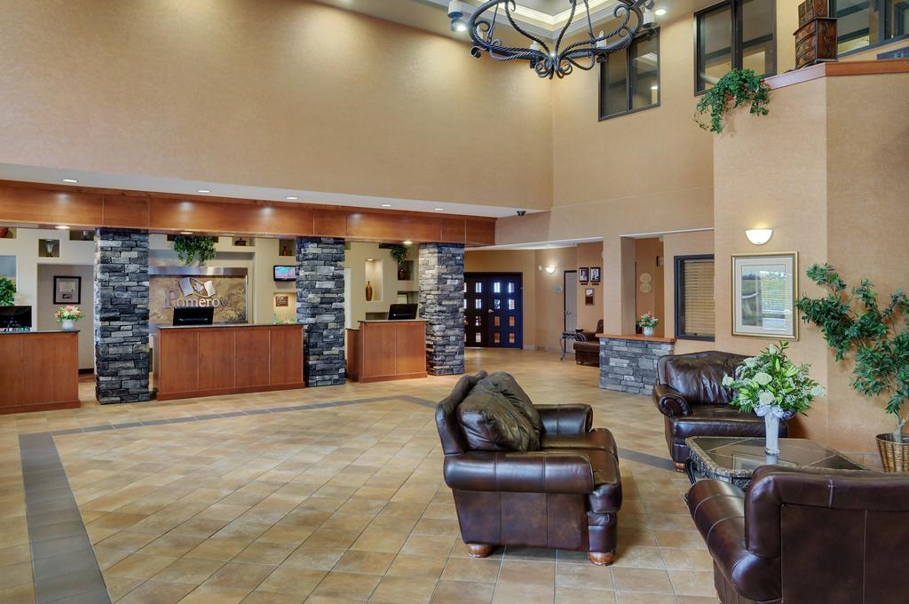 Pomeroy Inn & Suites Fort St. John ภายนอก รูปภาพ