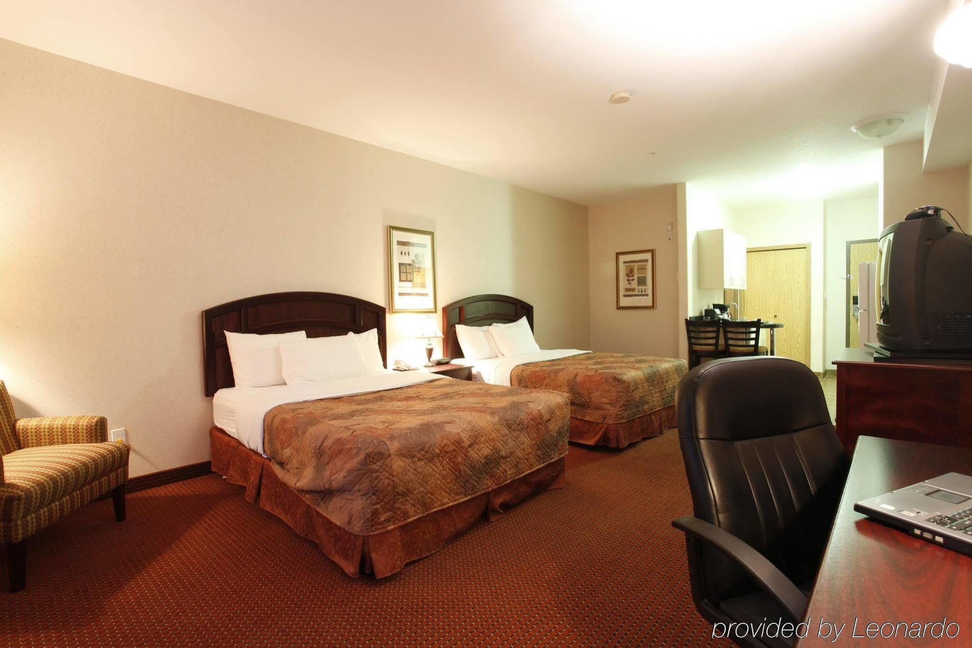 Pomeroy Inn & Suites Fort St. John ภายนอก รูปภาพ